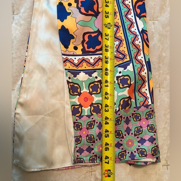 Zara Womens Geometric Satin Kimono Robe Size XS Flowy Festival Boho Hippie Beach - Picture 11 of 12